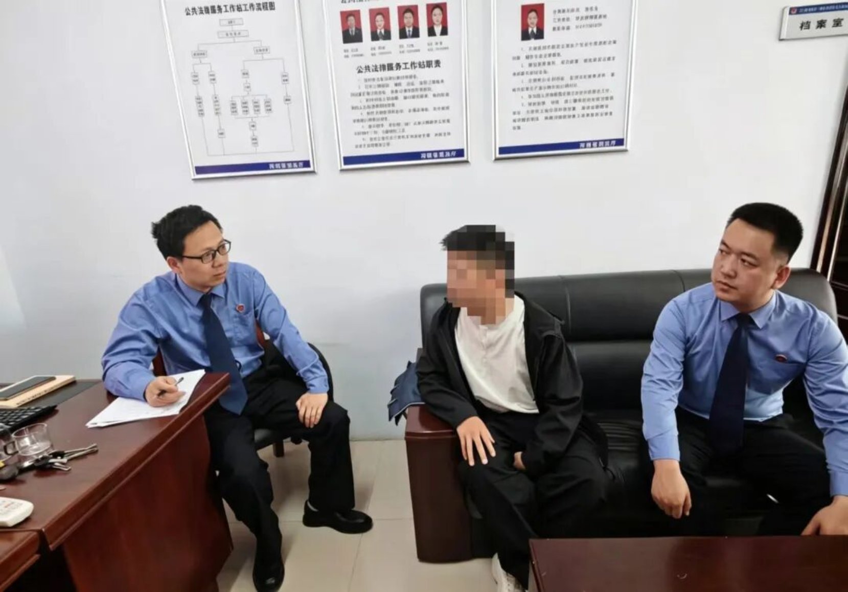 陕州区人民检察院深入社区矫正机构开展集中法治教育暨重点对象谈心谈话活动